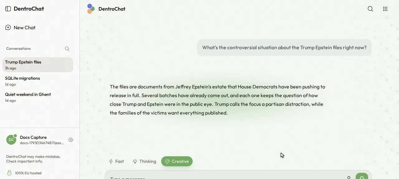 Ein Cursor öffnet oben rechts die Chat-Aktionen, wählt Diskreter Chat, schaltet den Diskreten Modus ein und schließt den Dialog. In der Seitenleiste wird der Chat mit einem Symbol mit geschlossenem Auge markiert.